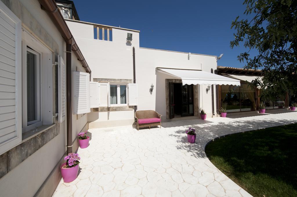 Charme Hotel Villa Principe Fitalia Fanusa Bagian luar foto